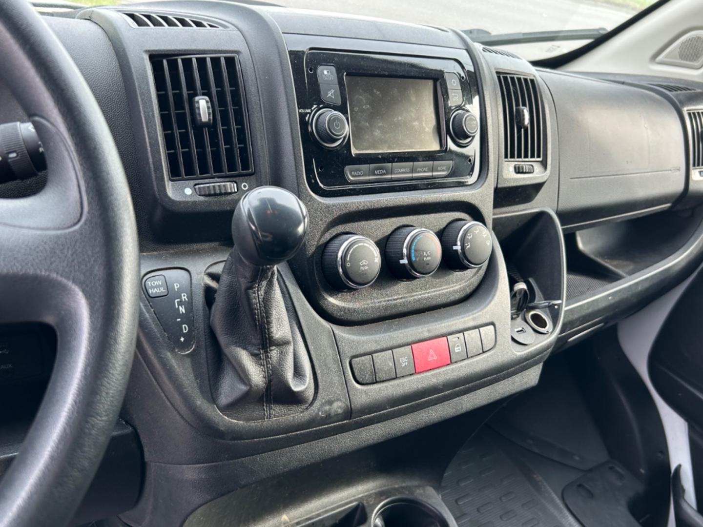 2018 White RAM Promaster 2500 High Roof Tradesman 159-in. WB (3C6TRVDG8JE) with an 3.6L V6 engine, 6A transmission, located at 1687 Business 35 S, New Braunfels, TX, 78130, (830) 625-7159, 29.655487, -98.051491 - Photo#12